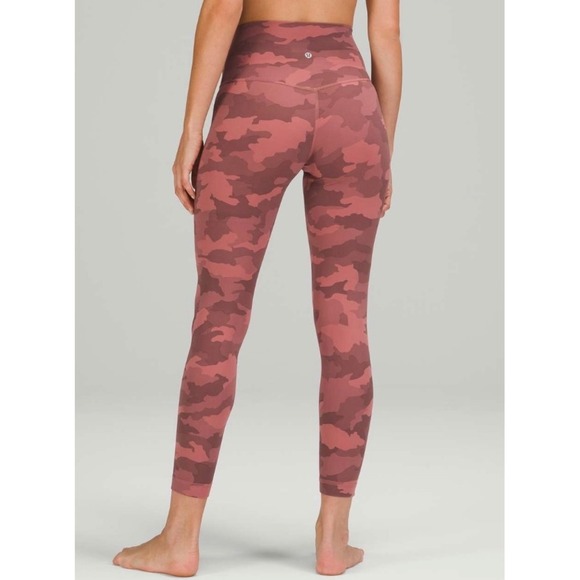Lululemon Align High-Rise Pant 25"
Heritage 365 Camo Brier Rose Multi, Size 2 - Picture 2 of 9